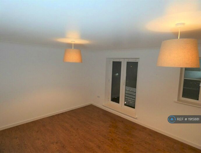 2 Bedroom Flat To Rent In Anchor Drive, Tipton, DY4