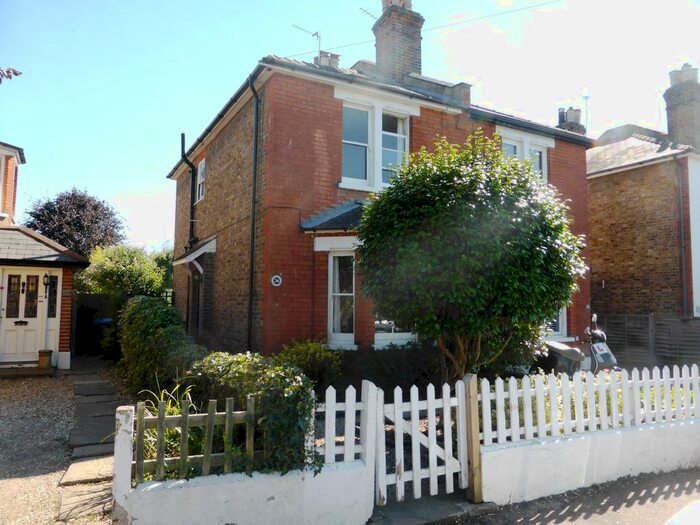 3 Bedroom Semi-Detached House To Rent In Beauchamp Road, West Molesey KT8