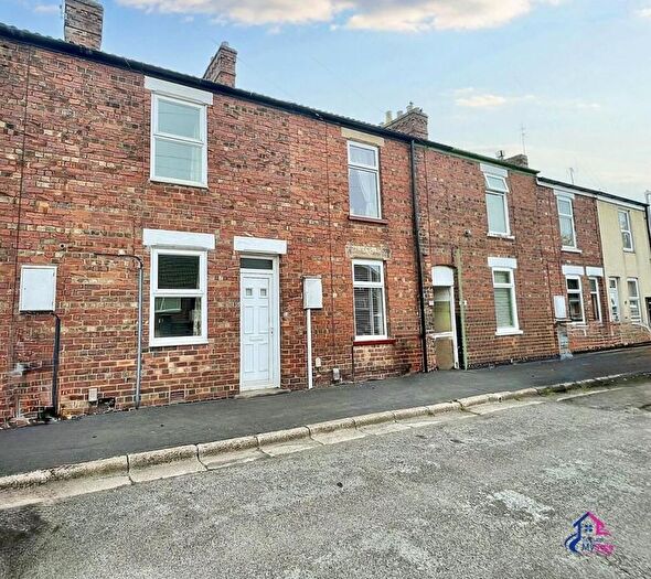 3 Bedroom Terraced House For Sale In Pretoria Road, Gonerby Hill Foot, Grantham, NG31