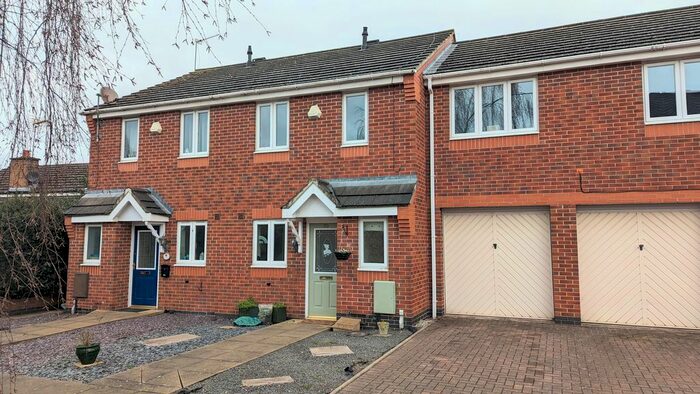 2 Bedroom Town House To Rent In Eaton Drive, Rugeley, WS15