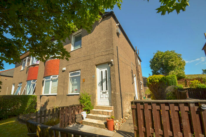 2 Bedroom Flat To Rent In Yair Drive, Hillington, Glasgow, G52