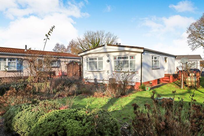 2 Bedroom Park Home For Sale In New Road, Featherstone, Wolverhampton, WV10