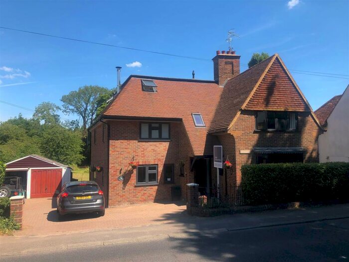 7 Bedroom Detached House To Rent In London Road, Bourne End, Hemel Hempstead, HP1