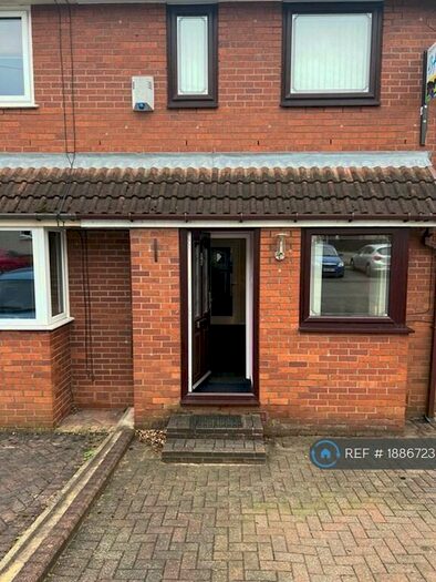2 Bedroom Semi-Detached House To Rent In Foxall Street, Middleton, Manchester, M24