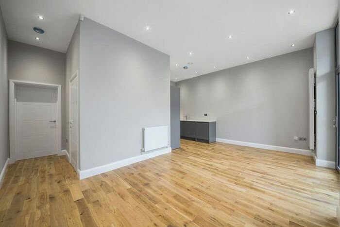 1 Bedroom Flat To Rent In Trafalgar Road, London, SE10