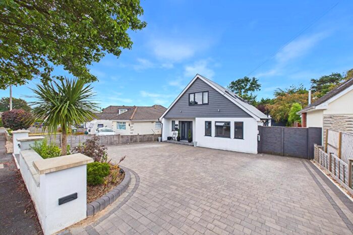 5 Bedroom Detached House For Sale In Anvil Crescent, Broadstone, Dorset, BH18