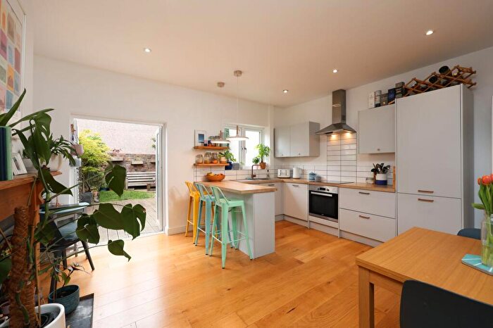 3 Bedroom Terraced House For Sale In Stafford Road, Bristol, BS2
