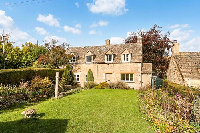 3 Bedroom Detached House For Sale In Caudle Green, GL53