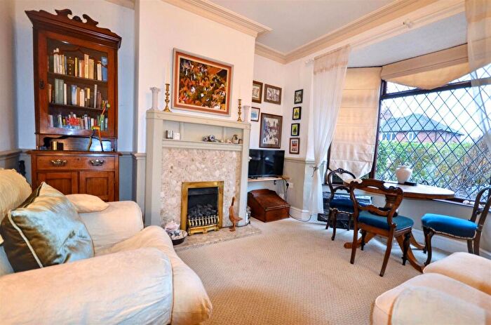 3 Bedroom Terraced House For Sale In Newcastle Road, Stone, ST15 - Photo 3
