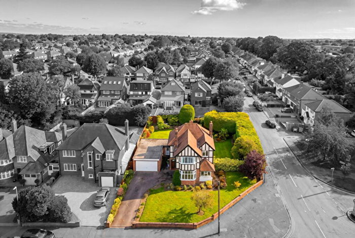 4 Bedroom Detached House For Sale In Shakespeare Drive, Shirley, B90