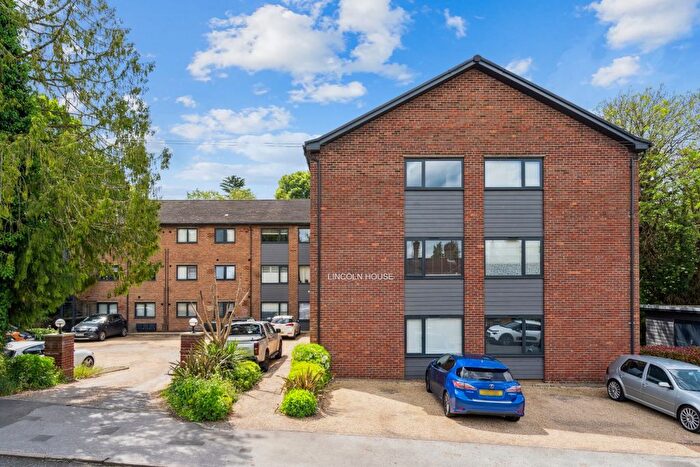 1 Bedroom Flat For Sale In Brookfield Road, Wooburn Green, HP10