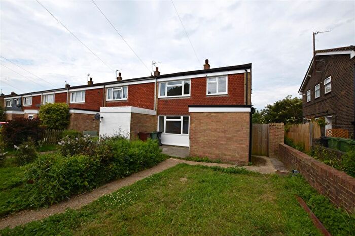 3 Bedroom End Of Terrace House To Rent In Wadhurst Close, Eastbourne, BN22