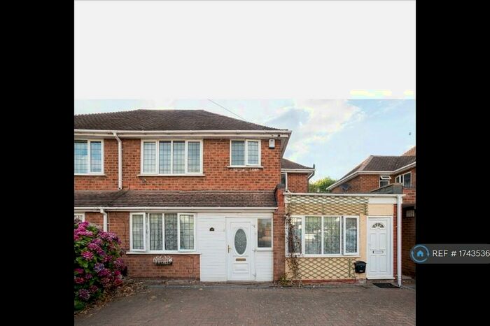 Studio To Rent In Whitehouse Common Road, Sutton Coldfield, B75