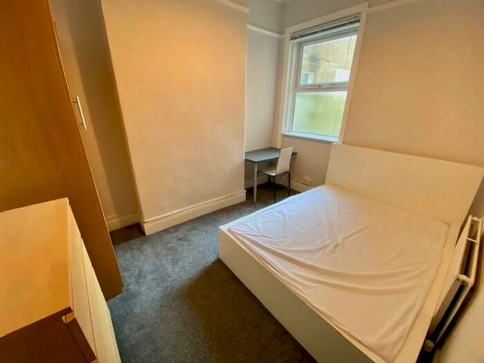 1 Bedroom Terraced House To Rent In Lawrence Road, Southsea, Hampshire, PO5