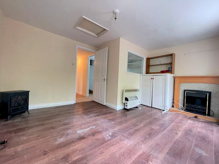 1 Bedroom Flat To Rent In Duke Street, Chelmsford, CM1