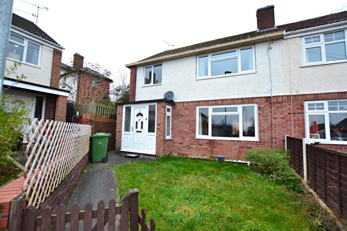 3 Bedroom Semi Detached House For Sale In Newmans Close, Leominster, HR6
