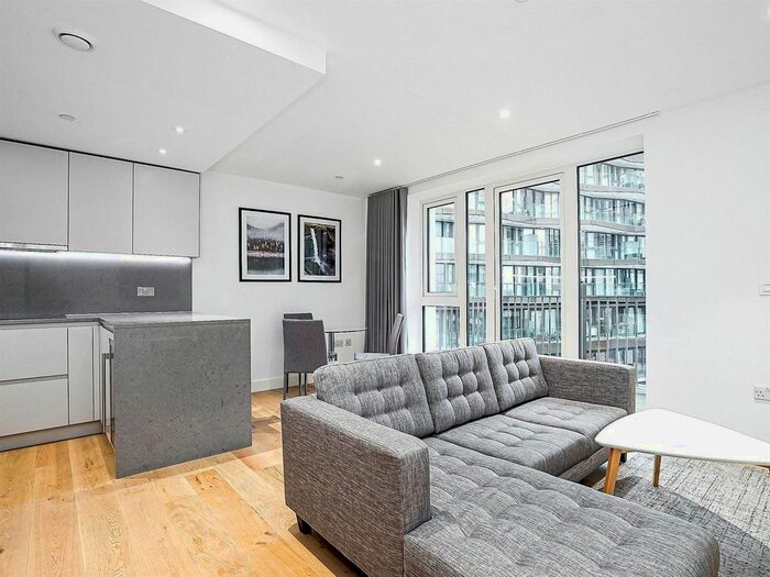 2 Bedroom Flat To Rent In Vaughan Way, London, E1W