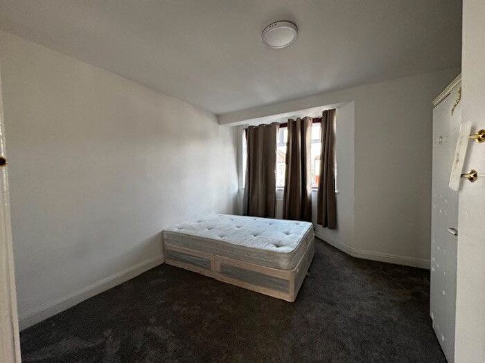 4 Bedroom Terraced House To Rent In Aintree Crescent, Ilford, Essex, IG6