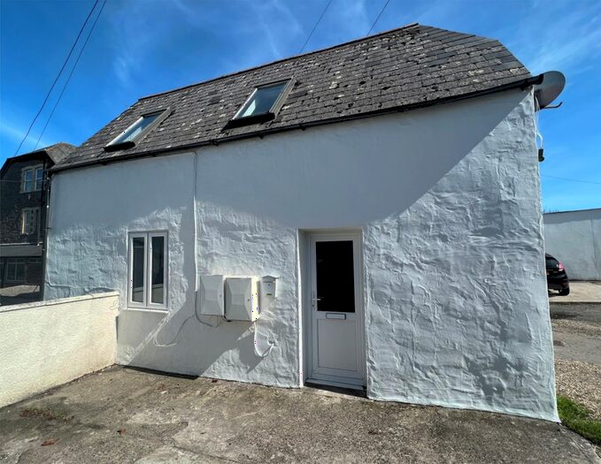 2 Bedroom Detached House To Rent In Abbotsham Road, Bideford, EX39