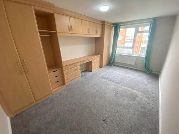 2 Bedroom Flat To Rent In Bedroom Flat – Taylor Close – Tottenham, N17