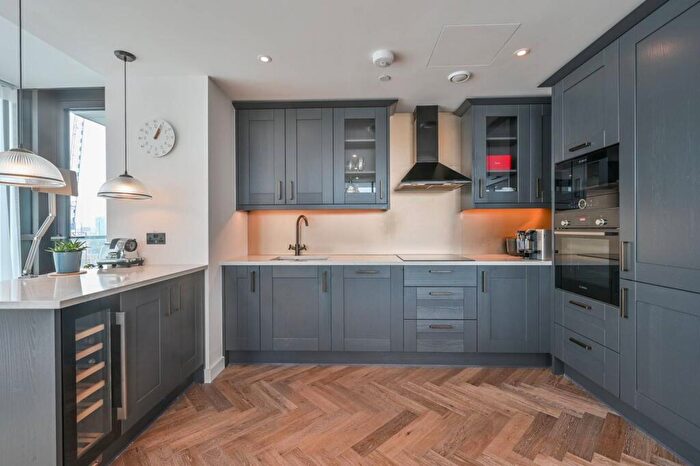 2 Bedroom Flat For Sale In Merino Gardens, Wapping, E1W