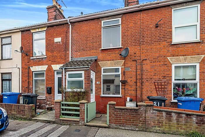 3 Bedroom Property To Rent In Edinburgh Road, Lowestoft, NR32