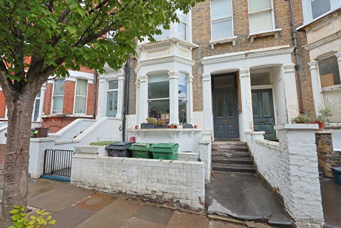 1 Bedroom Flat For Sale In Denning Road, Hampstead, London, NW3
