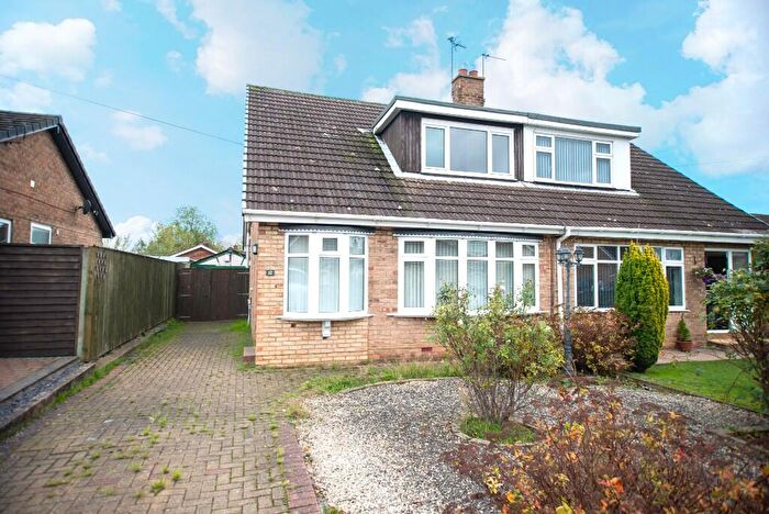 2 Bedroom Semi-Detached House To Rent In Ellerker Rise, Hull, East Riding Of Yorkshire, HU10