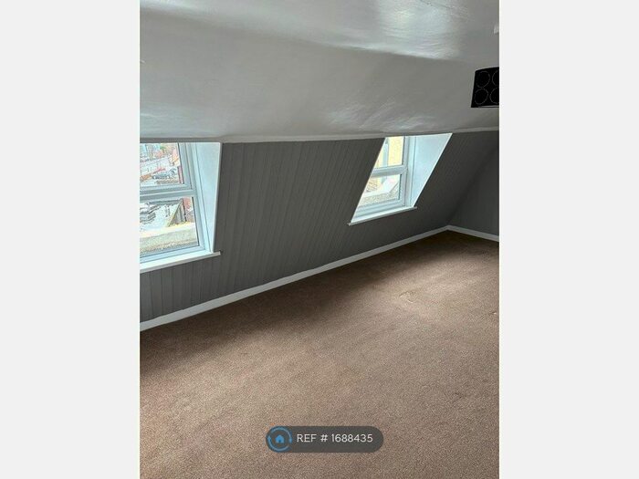 2 Bedroom Maisonette To Rent In Queen Street, Deal, CT14