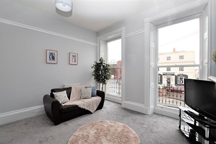 2 Bedroom Flat To Rent In Albion Street, Cheltenham, GL52