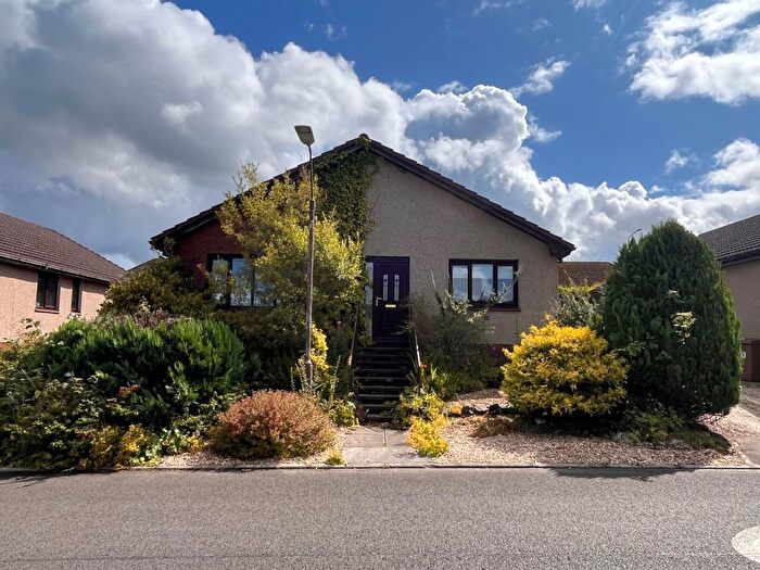 3 Bedroom Detached Bungalow To Rent In Burngrange Gardens, West Calder, EH55