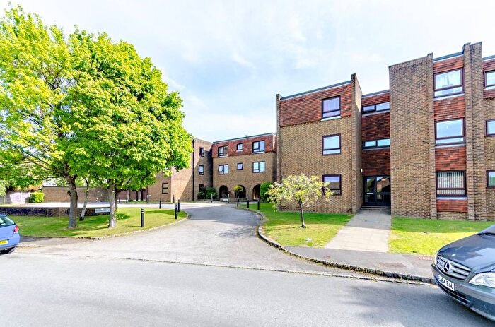 1 Bedroom Flat To Rent In Mulberry Court, Merrow, Guildford, GU4