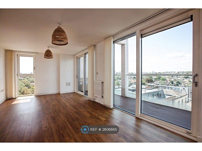 2 Bedroom Flat To Rent In Wonder House, London, E8
