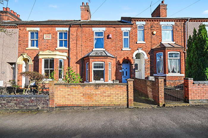 3 Bedroom Terraced House For Sale In Murray Road, Rugby, CV21