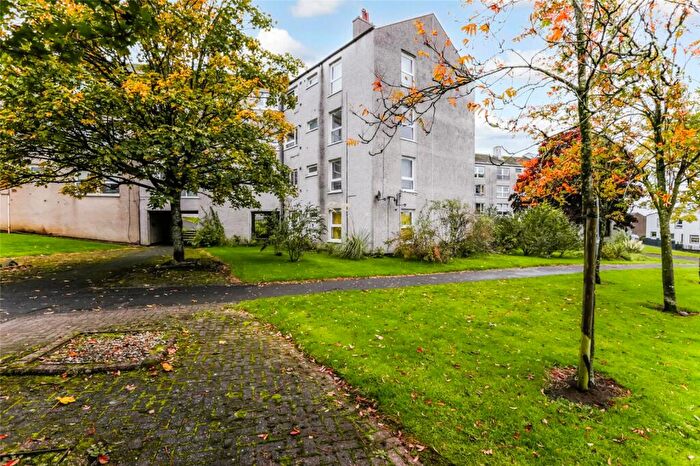 2 Bedroom Flat For Sale In Mossgiel Road, Cumbernauld, Glasgow, North Lanarkshire, G67