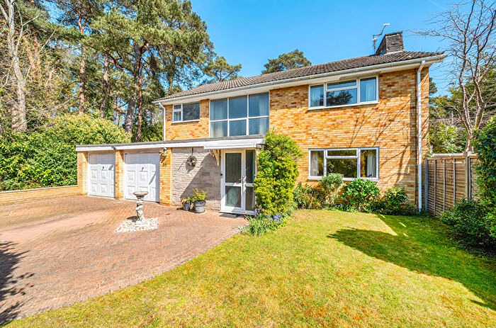 5 Bedroom Detached House For Sale In Greenhill Close, Camberley, Surrey, GU15