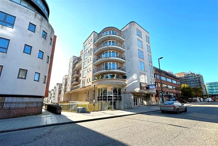2 Bedroom Flat To Rent In Southampton, SO14