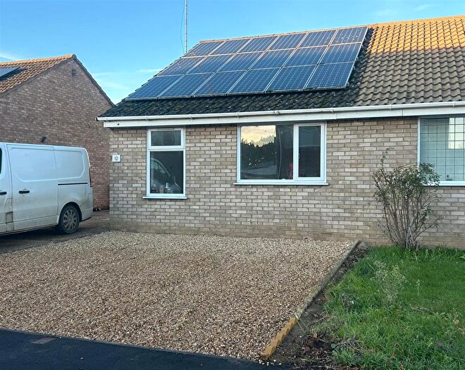 2 Bedroom Bungalow To Rent In Windsor Drive, Wisbech, PE13
