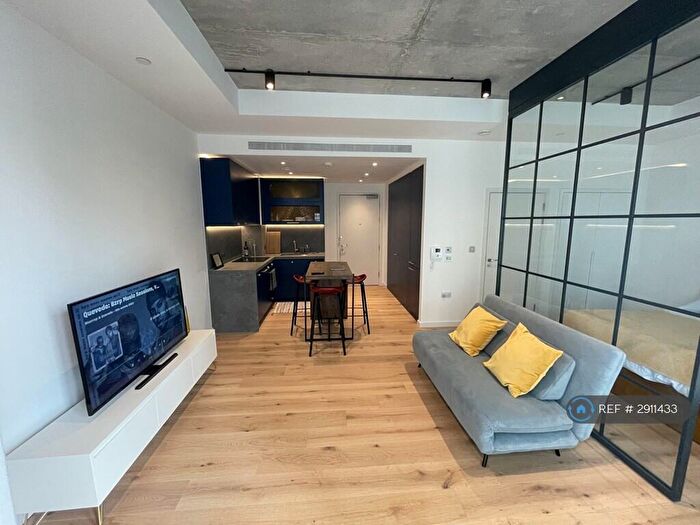 Studio To Rent In Goodluck Hope Walk, London, E14