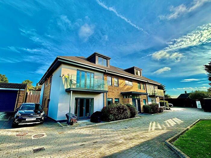 1 Bedroom Flat To Rent In Cityview Apartments, Chigwell, IG7