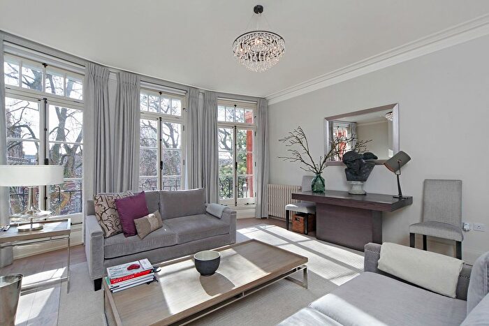 1 Bedroom Flat To Rent In Mount Street, Mayfair, London, W1K