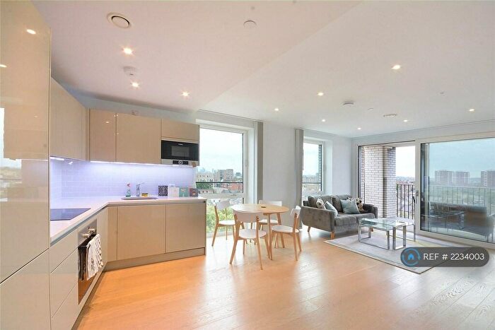 1 Bedroom Flat To Rent In Stock House, London, SE17