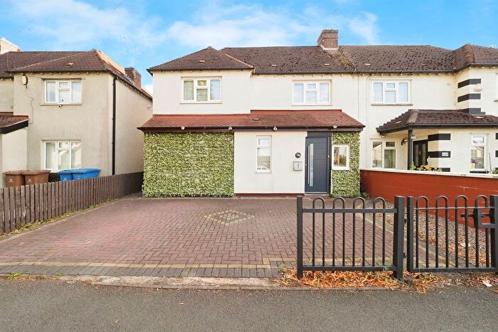 4 Bedroom Semi-Detached House For Sale In Osmaston Park Road, Derby, DE24