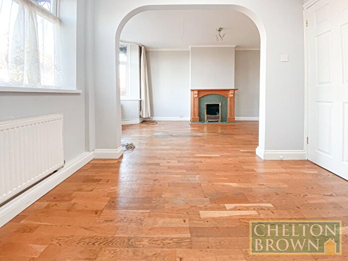 2 Bedroom Bungalow For Sale In Yelvertoft Road, Kingsthorpe, Northampton, NN2