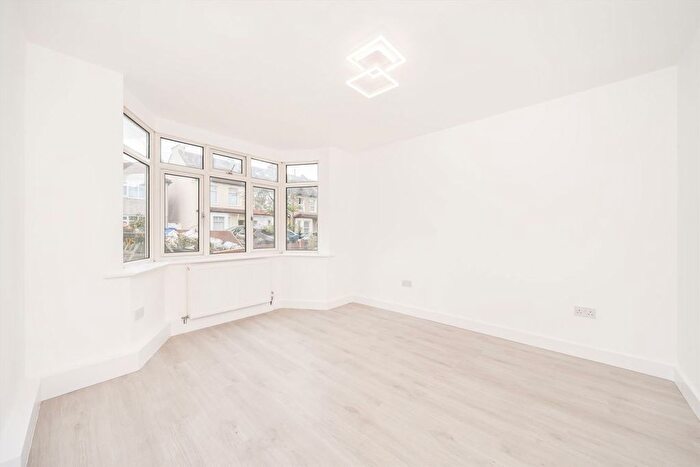 3 Bedroom Property To Rent In Carew Road, Mitcham, CR4