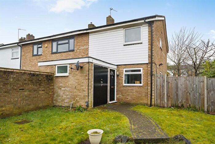 3 Bedroom End Of Terrace House For Sale In Tandridge Place, Crofton, BR6