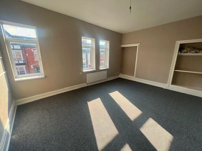 2 Bedroom Flat To Rent In Glencoe Street, Hull, HU3