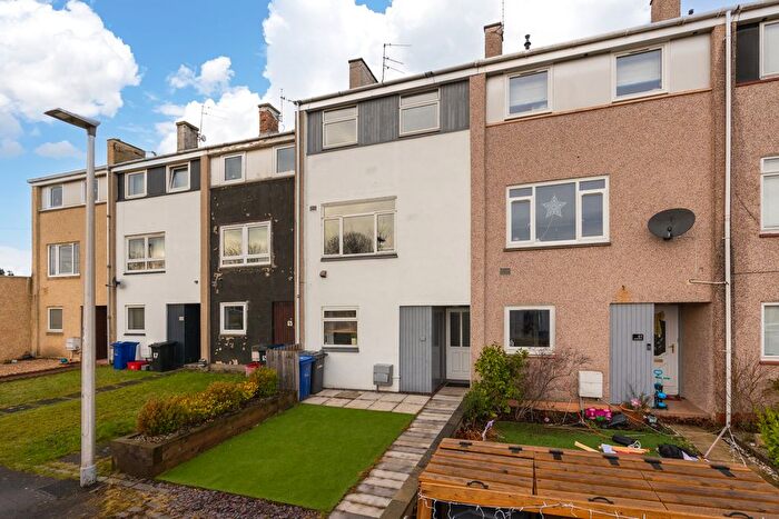 3 Bedroom Town House For Sale In Dundas Street, Bonnyrigg, EH19