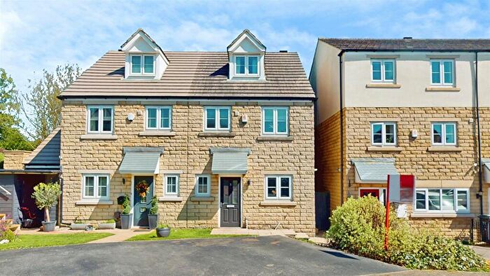 3 Bedroom Semi-Detached House For Sale In Beckside, Shelf, Halifax, HX3