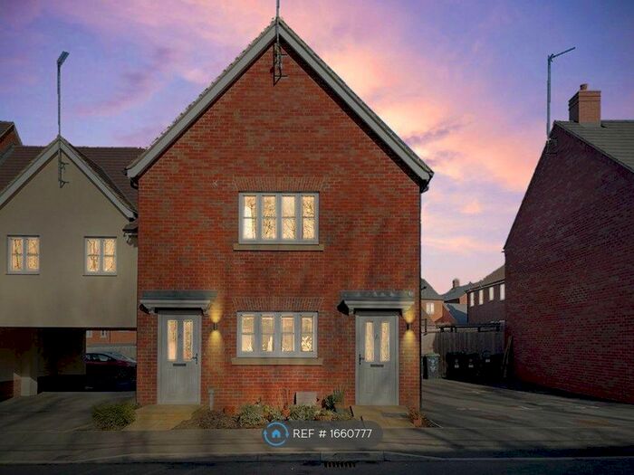 1 Bedroom Flat To Rent In Station Road, Thrapston, Kettering, NN14